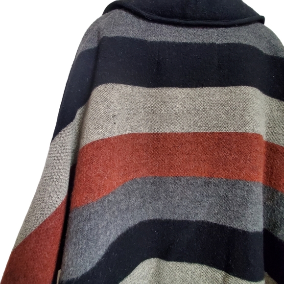 Vintage 1960's Bickler Gray and Rust Wool Blanket Cape Coat Made in England - Picture 7 of 17